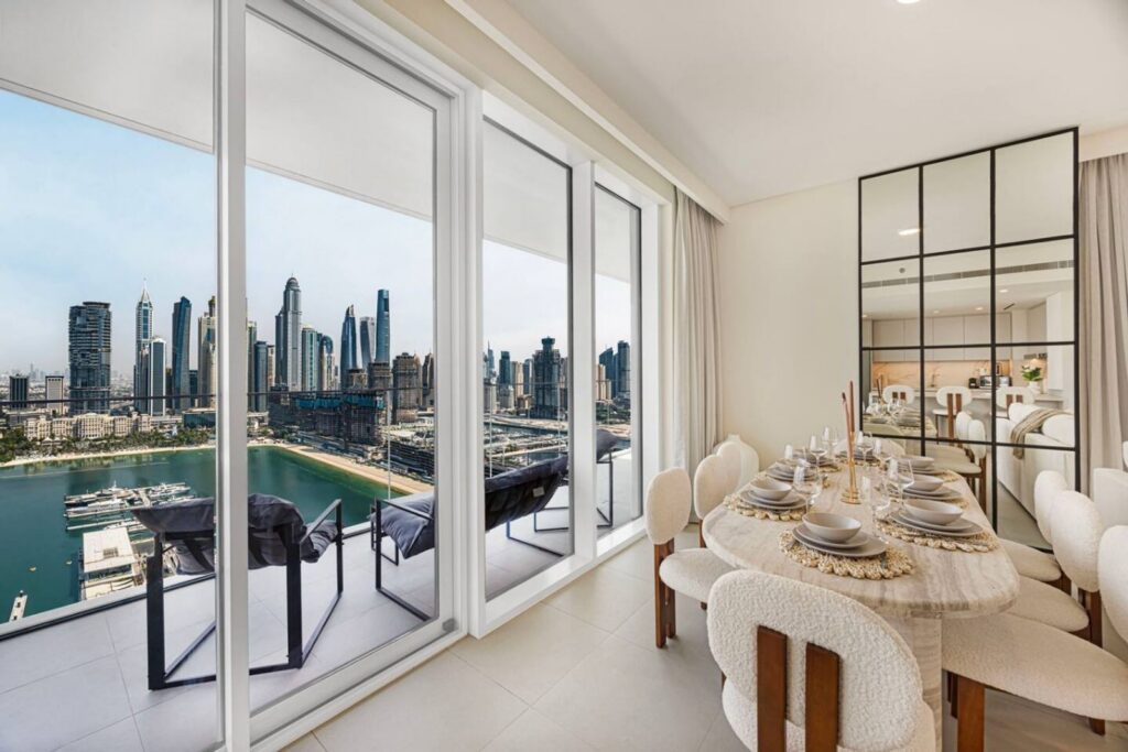 Dining area with Dubai Marina view at Beach Mansion 2803, Emaar Beachfront
